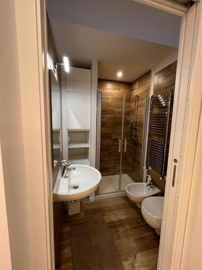 דירות פסקרה Casa Klimt Vicinissima Al Mare Parcheggio Privato Gratuito Se Disponibile מראה חיצוני תמונה