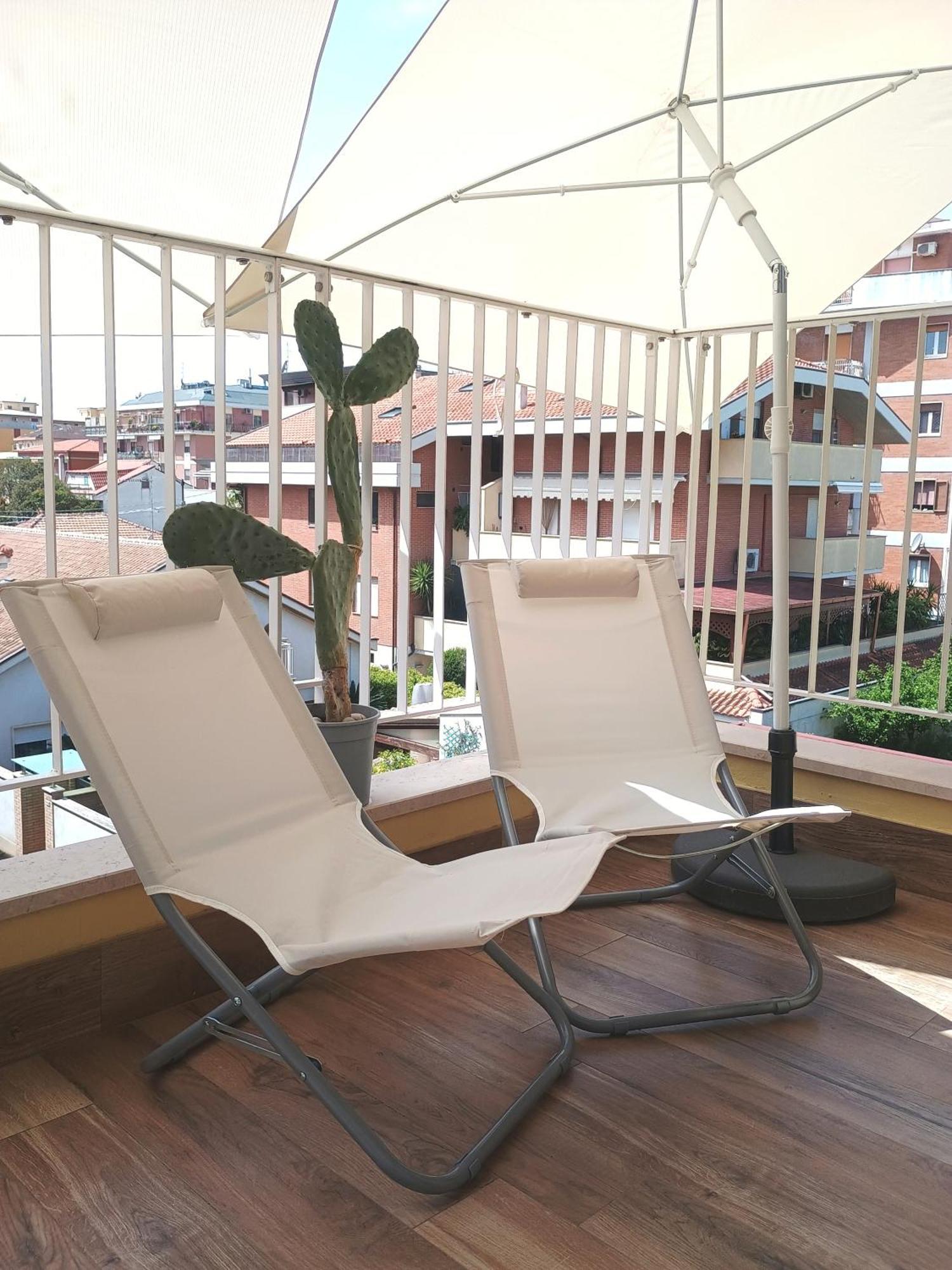 דירות פסקרה Casa Klimt Vicinissima Al Mare Parcheggio Privato Gratuito Se Disponibile מראה חיצוני תמונה